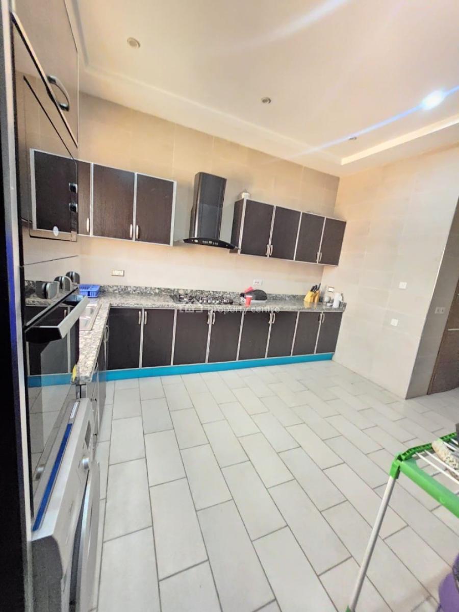3 Bedroom Flat, Lekki Phase 1, Lekki, Lagos, Flat / Apartment for Rent
