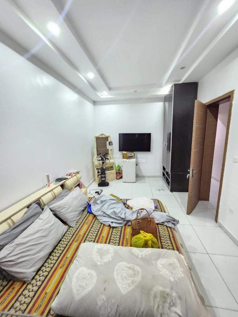 3 Bedroom Flat, Lekki Phase 1, Lekki, Lagos, Flat / Apartment for Rent