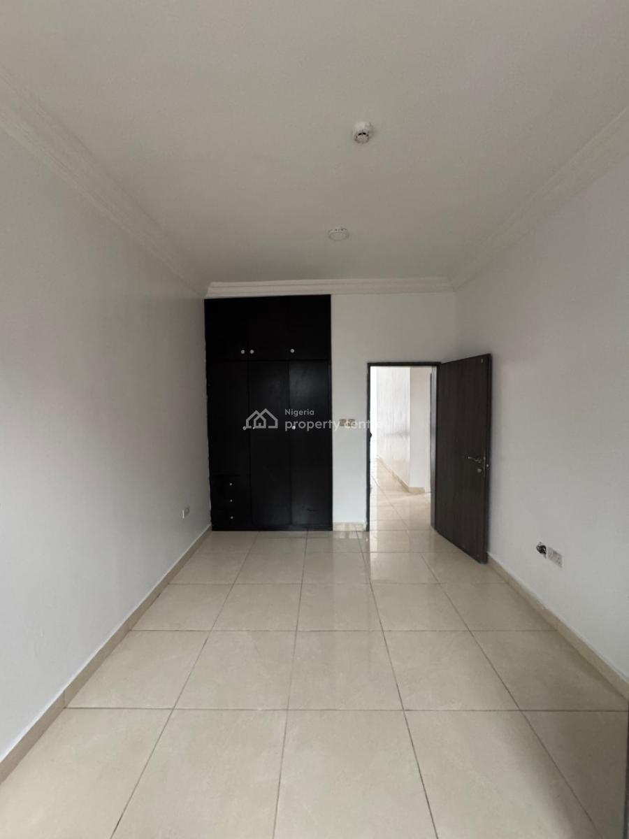 𝐖𝐄𝐋𝐋 𝐌𝐀𝐈𝐍𝐓𝐀𝐈𝐍𝐄𝐃 3 𝐁𝐄𝐃𝐑𝐎𝐎𝐌 𝐀𝐏𝐀𝐑𝐓𝐌𝐄𝐍𝐓, Chevron, Lekki, Lekki Phase 2, Lekki, Lagos, Flat / Apartment for Rent