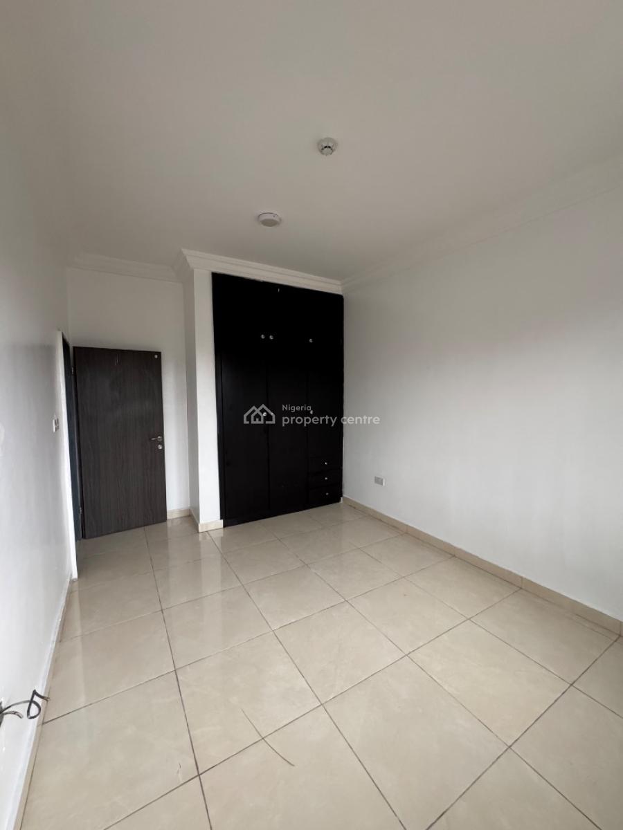 𝐖𝐄𝐋𝐋 𝐌𝐀𝐈𝐍𝐓𝐀𝐈𝐍𝐄𝐃 3 𝐁𝐄𝐃𝐑𝐎𝐎𝐌 𝐀𝐏𝐀𝐑𝐓𝐌𝐄𝐍𝐓, Chevron, Lekki, Lekki Phase 2, Lekki, Lagos, Flat / Apartment for Rent