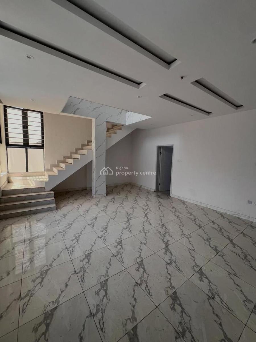 Exquisite 4 Bedroom Semi-detached Duplex with Bq, Ologolo, Lekki, Lagos, Semi-detached Duplex for Rent