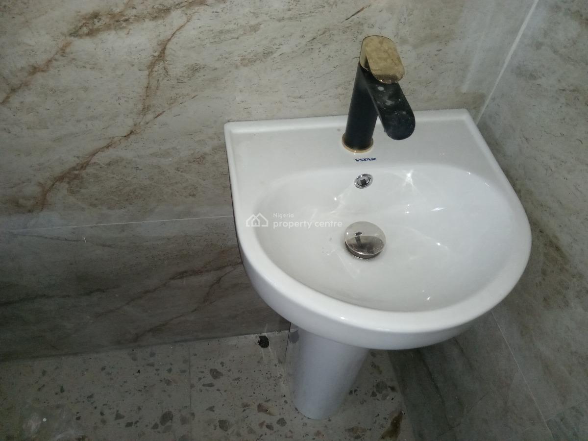 Spacious 3 Bedroom Flat Upstairs, Sangotedo, Ajah, Lagos, Flat / Apartment for Rent