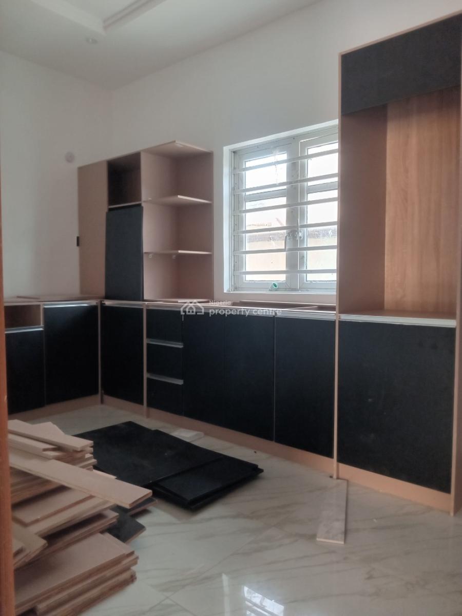 Spacious 3 Bedroom Flat Upstairs, Sangotedo, Ajah, Lagos, Flat / Apartment for Rent