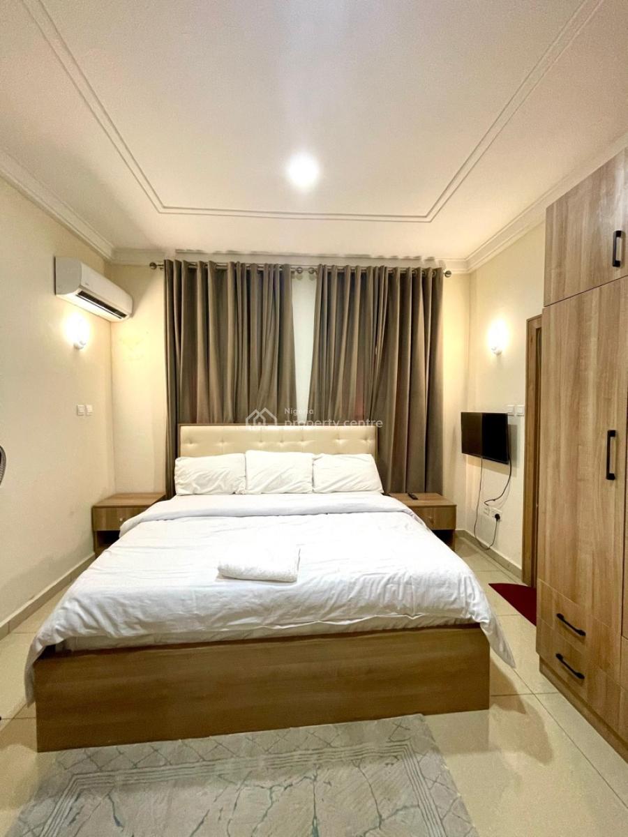 Beautiful 3 Bedroom Serviced & Furnished Apartment,acs,inverter, Serene Neighborhood Inside an Estate, Katampe Extension, Katampe, Abuja, Flat / Apartment for Rent