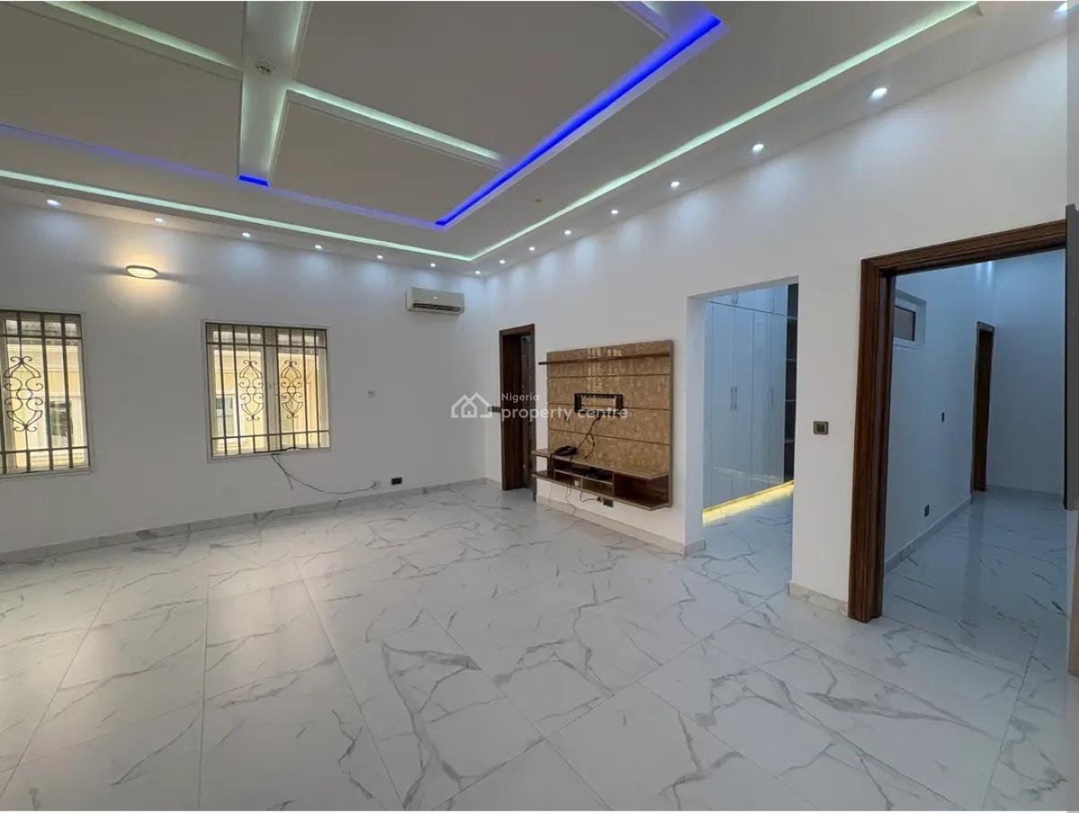 Spacious 8bedroom Duplex Within a Secured Estate, Osapa, Lekki, Lagos, Detached Duplex for Sale