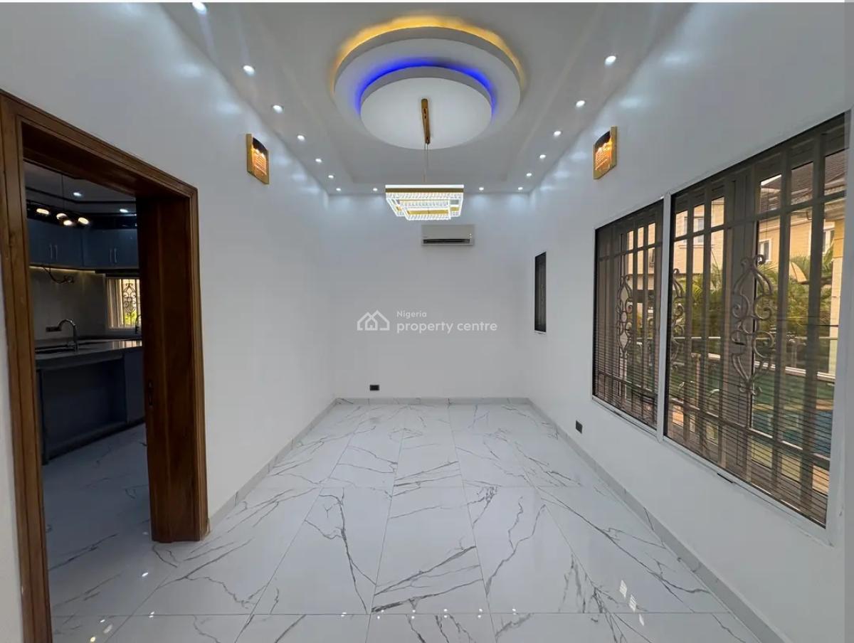 Spacious 8bedroom Duplex Within a Secured Estate, Osapa, Lekki, Lagos, Detached Duplex for Sale
