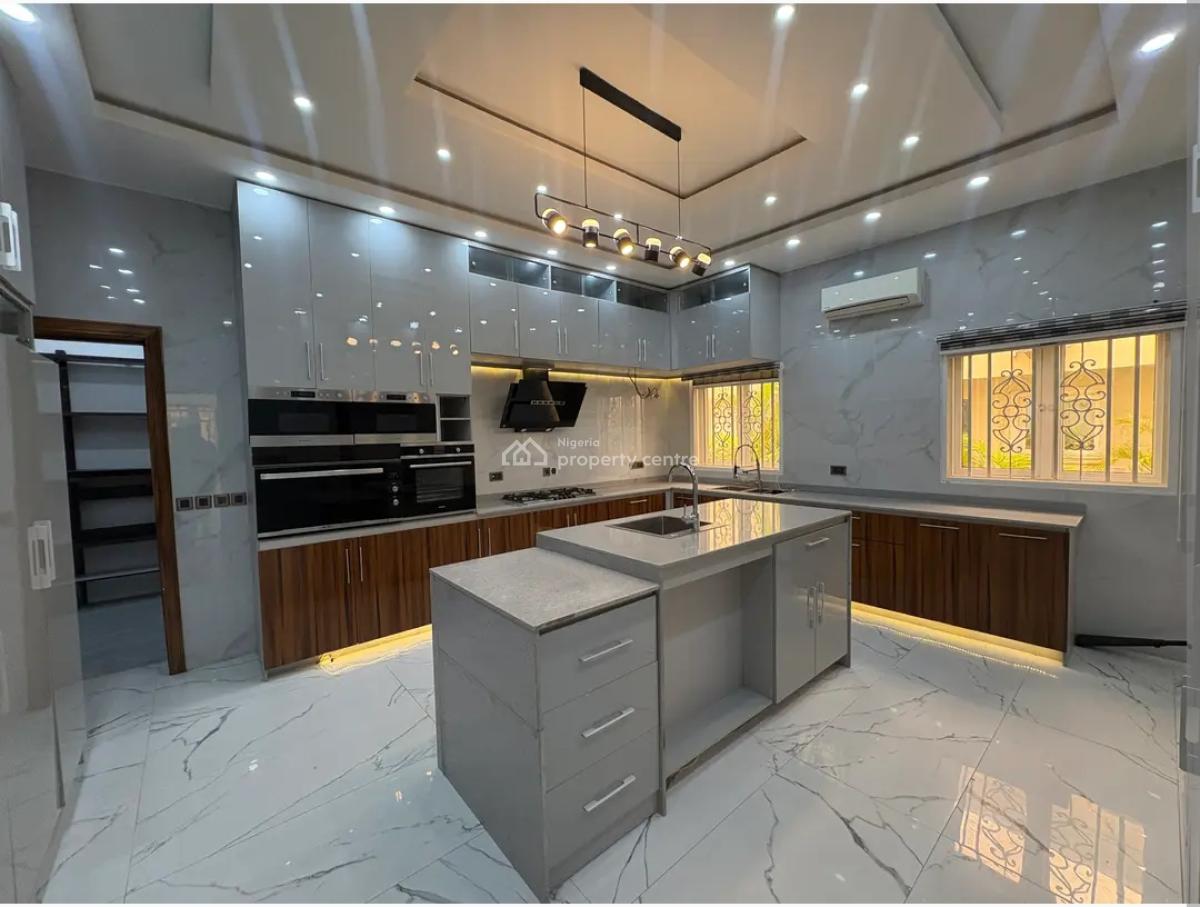 Spacious 8bedroom Duplex Within a Secured Estate, Osapa, Lekki, Lagos, Detached Duplex for Sale