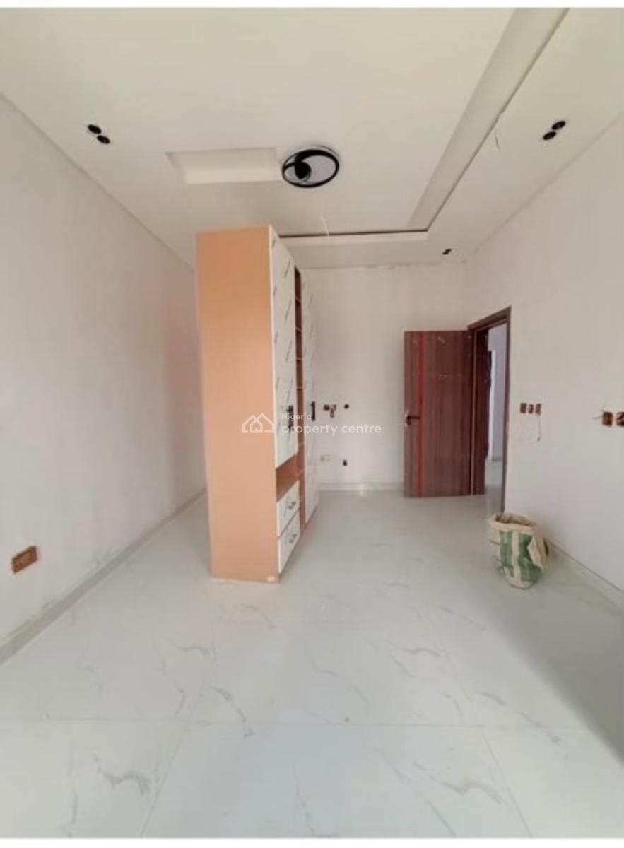 3 Bedroom Lovely and Spacious Apartment, Ikeja, Ikeja Gra, Ikeja, Lagos, Block of Flats for Sale