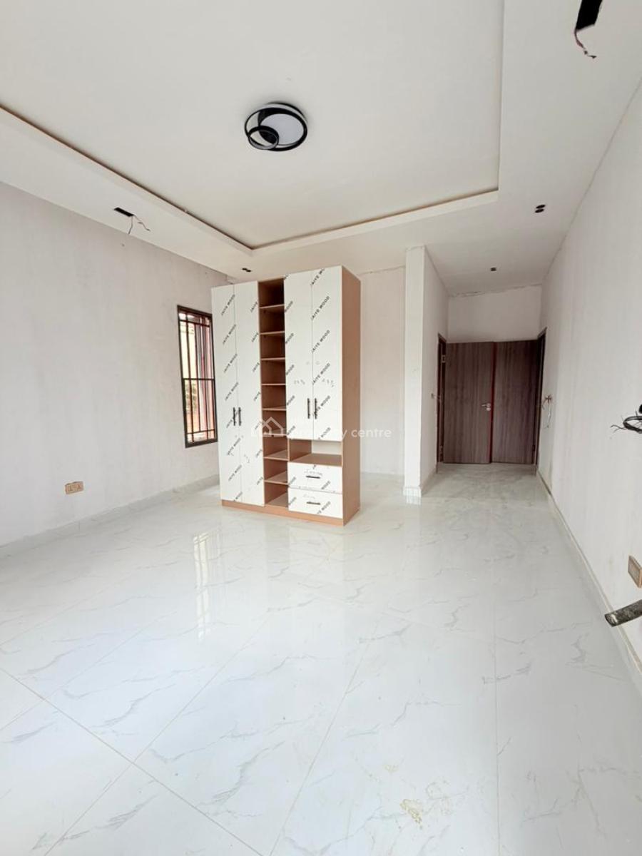 Nicely Built 4 Bedroom Apartment with a Bq, Ikeja Gra, Ikeja, Lagos, Flat / Apartment for Sale