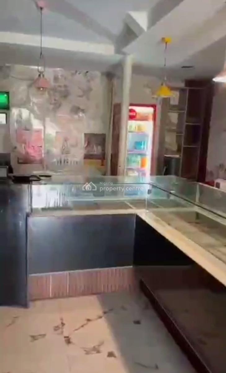 Lease: Functional Restaurant Space on Ground Floor, Wuse 2, Abuja, Restaurant / Bar for Rent