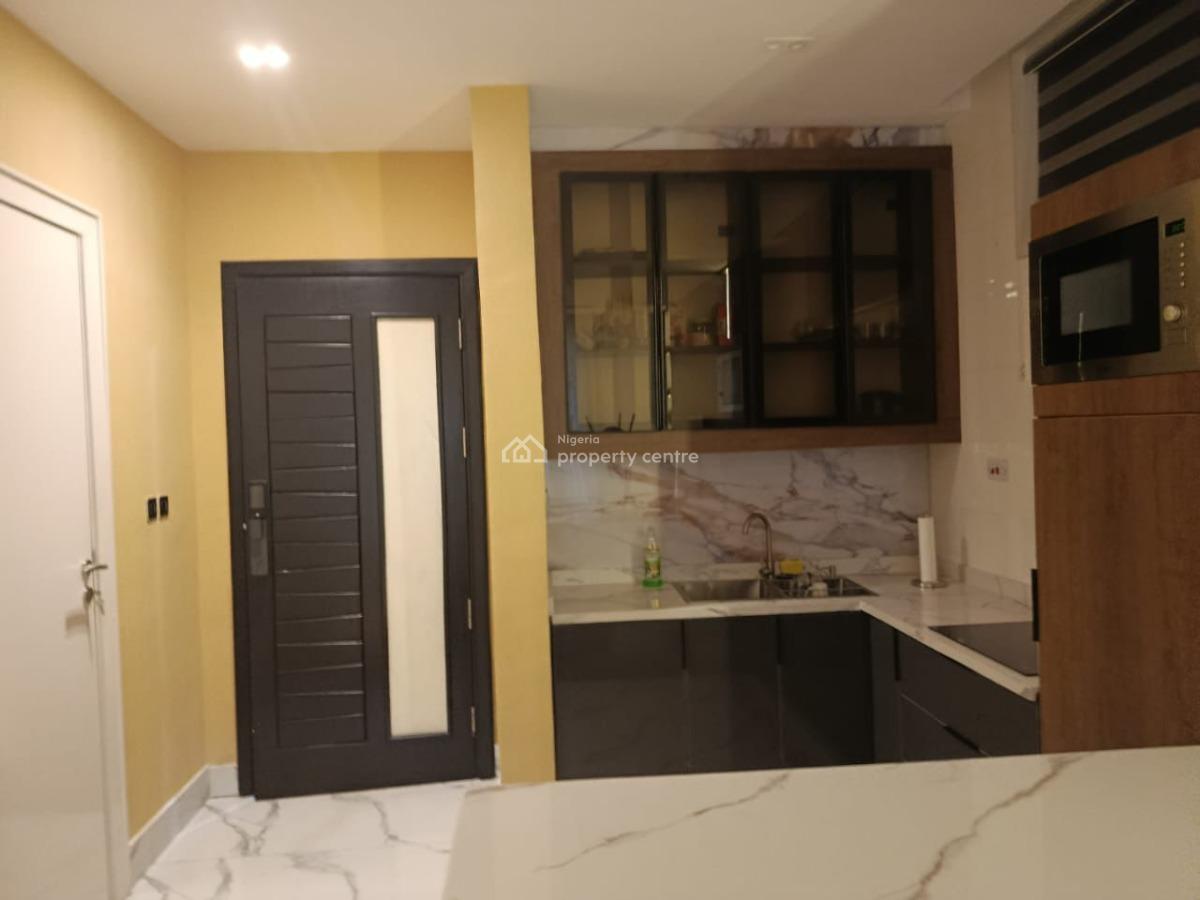 Spacious Tastefully Furnished 2-bedroom Apartment on The 2nd Floor, Ikoyi, Lagos, Flat / Apartment for Sale