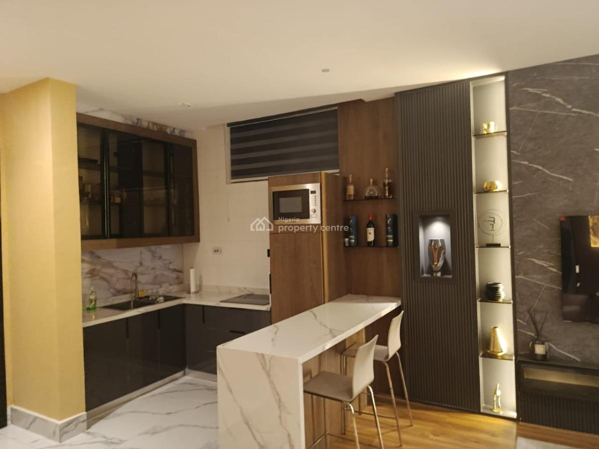 Spacious Tastefully Furnished 2-bedroom Apartment on The 2nd Floor, Ikoyi, Lagos, Flat / Apartment for Sale