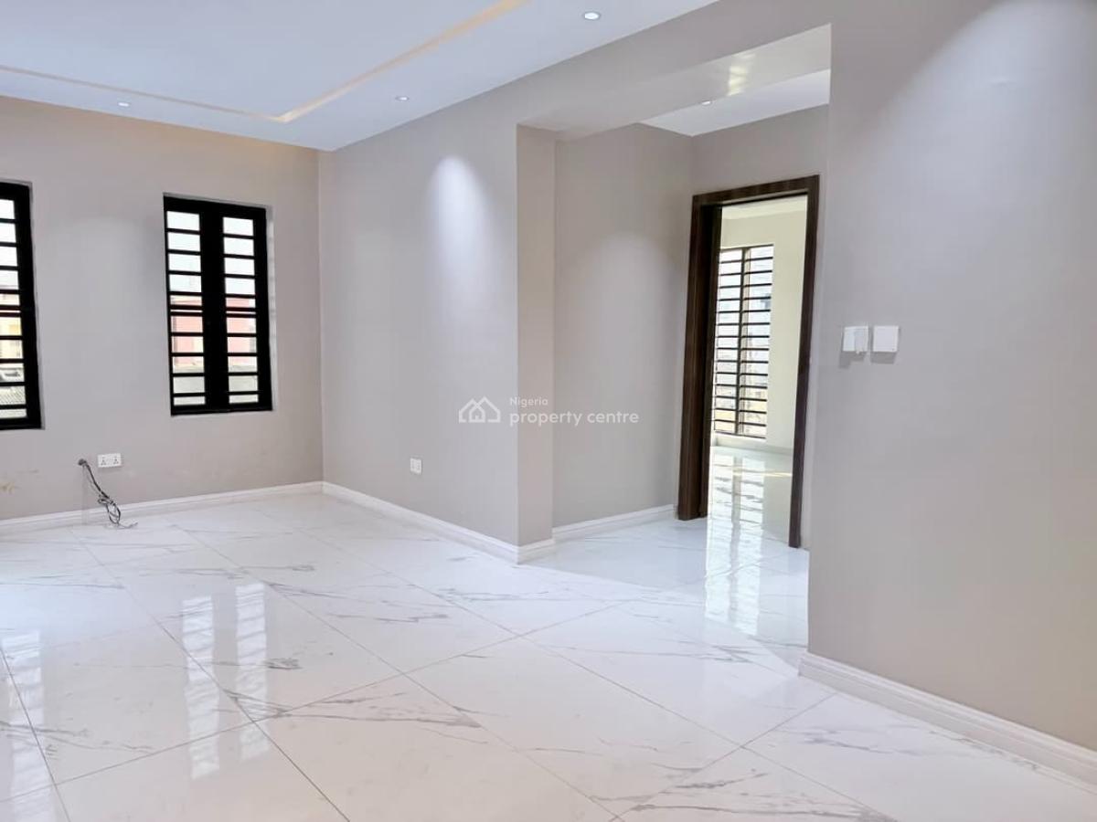 Clean 2 Bedroom Apartment, Surulere, Surulere, Lagos, Flat / Apartment for Rent