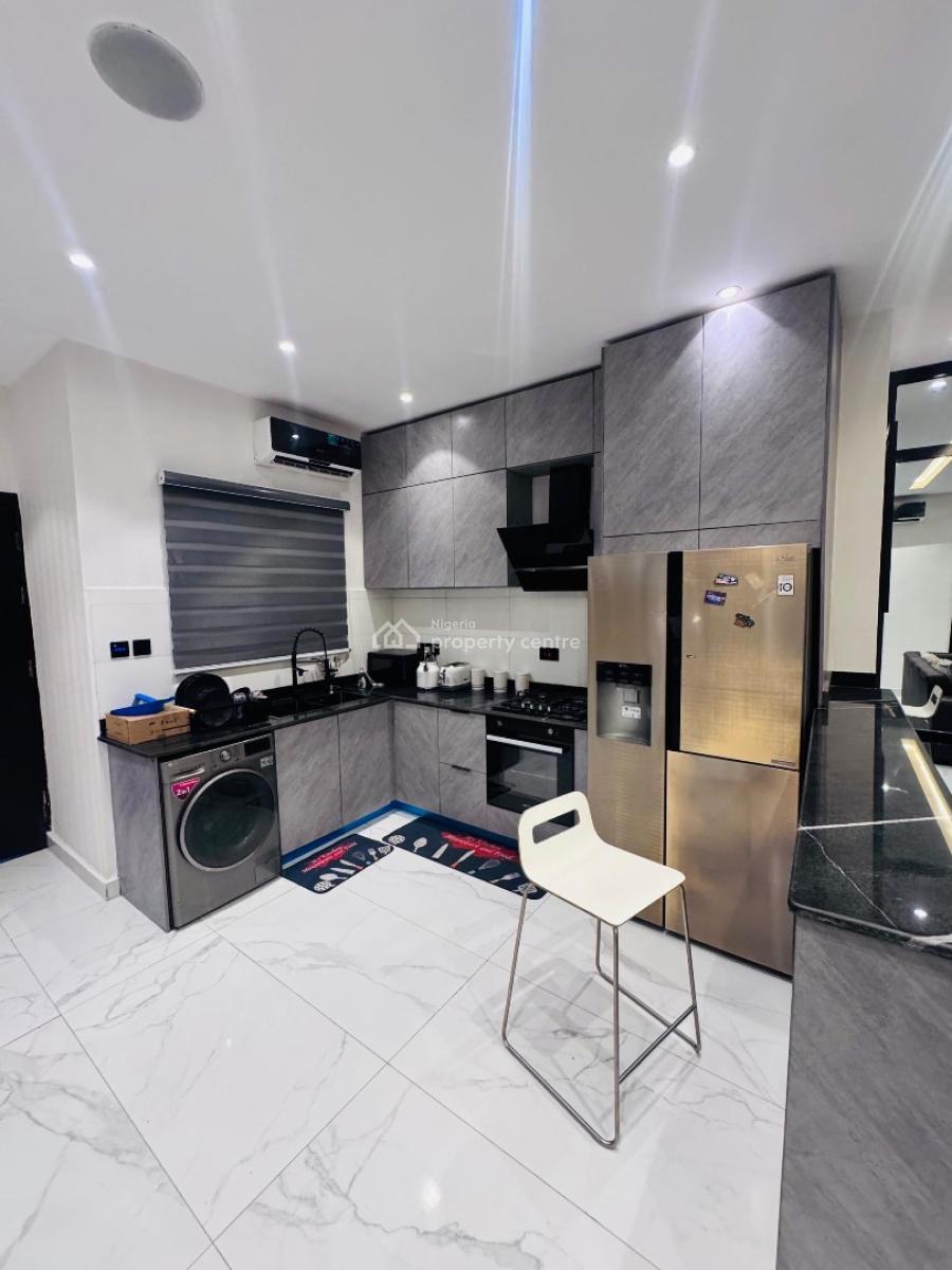 2 Bedrooms, Lekki Phase 1, Lekki, Lagos, Flat / Apartment for Rent