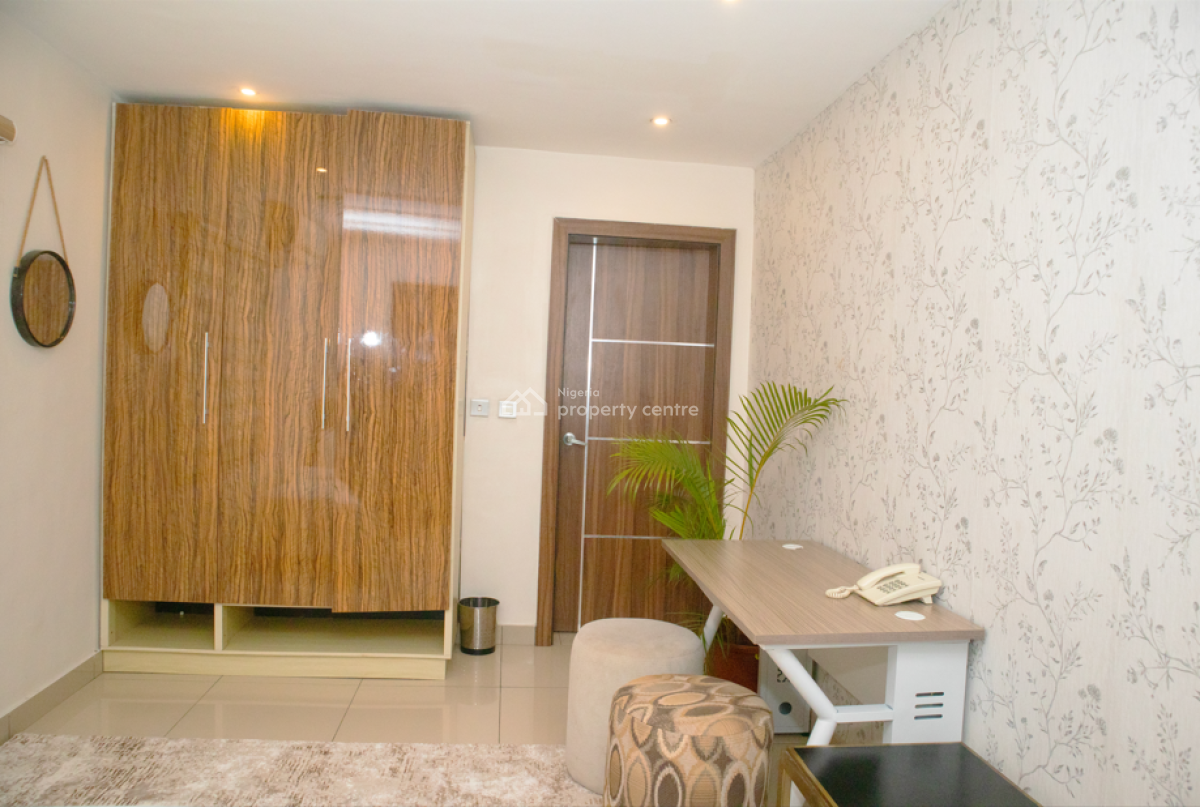 Modern Ikoyi 1br - Fast Wi-fi & Work-ready, 2, 36 Turnbull Road, Ikoyi, Lagos, Mini Flat (room and Parlour) Short Let