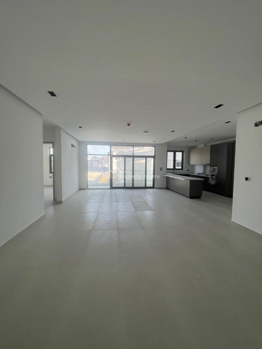 Luxury 3  Bedroom Apartment + Bq with Gym & Rooftop Swimming Pool, Lekki Phase 1, Lekki, Lagos, Flat / Apartment for Sale