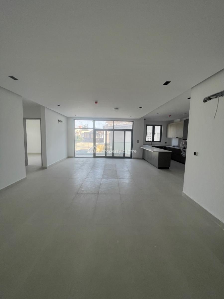 Luxury 3  Bedroom Apartment + Bq with Gym & Rooftop Swimming Pool, Lekki Phase 1, Lekki, Lagos, Flat / Apartment for Sale