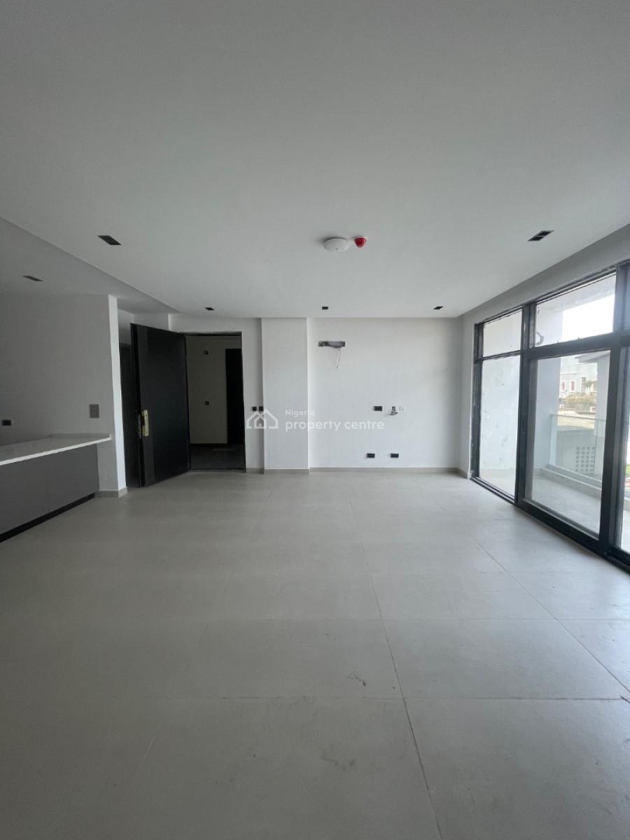 Luxury 3  Bedroom Apartment + Bq with Gym & Rooftop Swimming Pool, Lekki Phase 1, Lekki, Lagos, Flat / Apartment for Sale