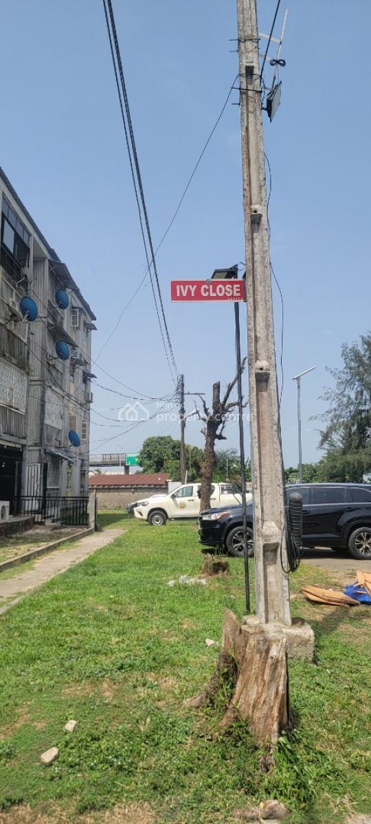 4 Bedroom Flat Ground Floor Well Maintained, Lsdpc Estate Glover, By Adekunle, Ebute Metta West, Yaba, Lagos, Flat / Apartment for Sale