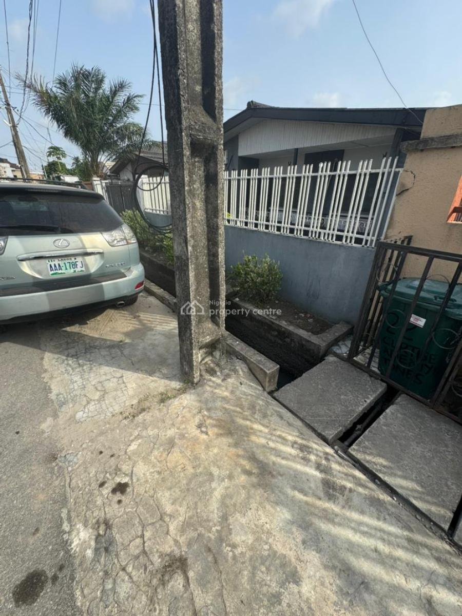 Luxury 4 Bedroom Flat with 2 Sitting Room, Curtis Adeniyi Jones Close, Surulere, Lagos, Flat / Apartment for Sale