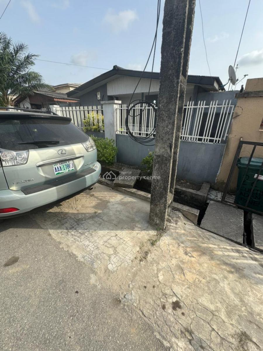 Luxury 4 Bedroom Flat with 2 Sitting Room, Curtis Adeniyi Jones Close, Surulere, Lagos, Flat / Apartment for Sale