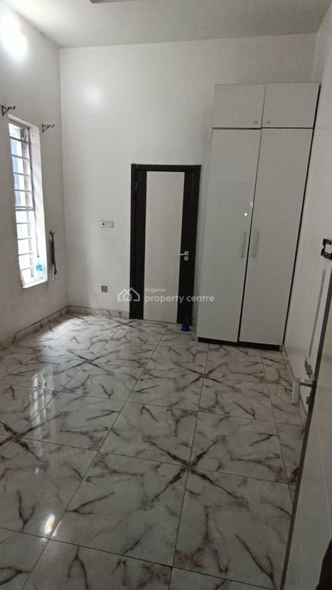 Well Finished 2 Bedroom Apartment with Excellent Facilities, Lekki Phase 1, Lekki, Lagos, Flat / Apartment for Rent