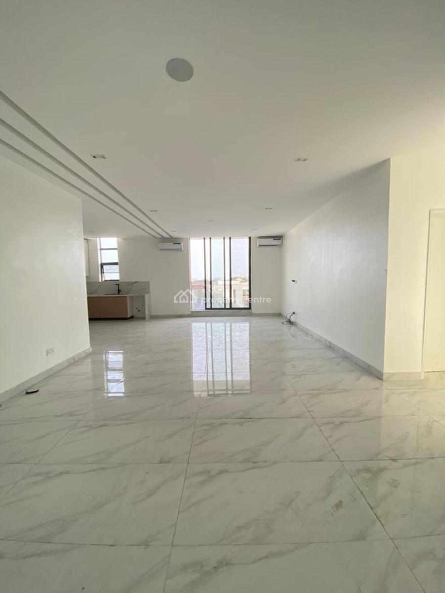 Luxury 2 Bedroom Apartment (elevator/pool/concierge/gym), Lekki Phase 1, Lekki, Lagos, Flat / Apartment for Sale