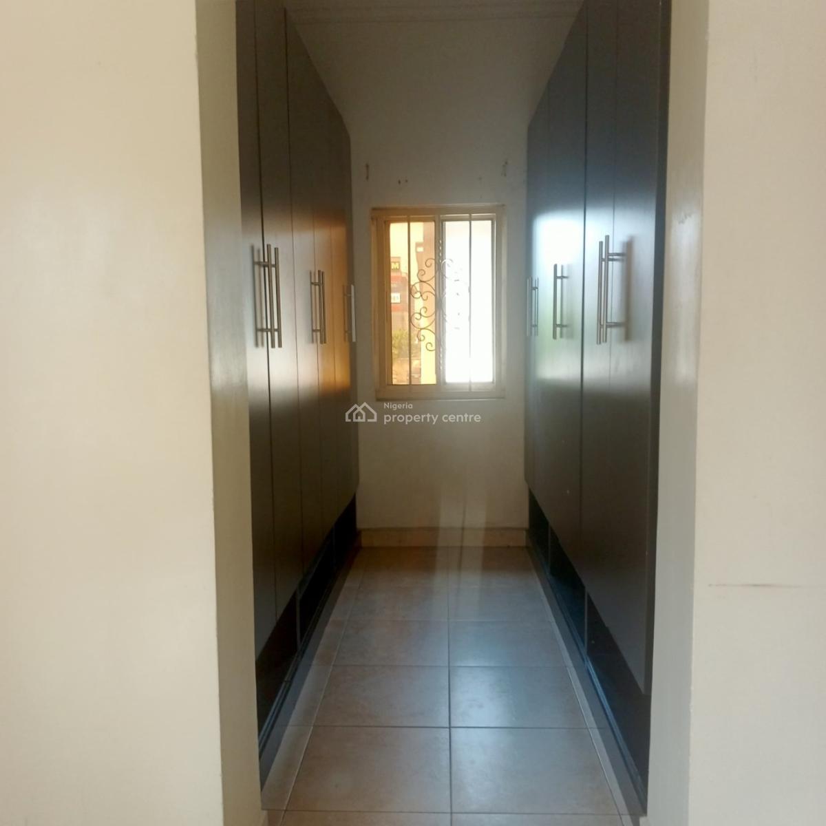 Luxury 2 Units 4 Bedroom Semi Detached Duplex with Excellent Facility, Right, Lekki Phase 1, Lekki, Lagos, Flat / Apartment for Rent