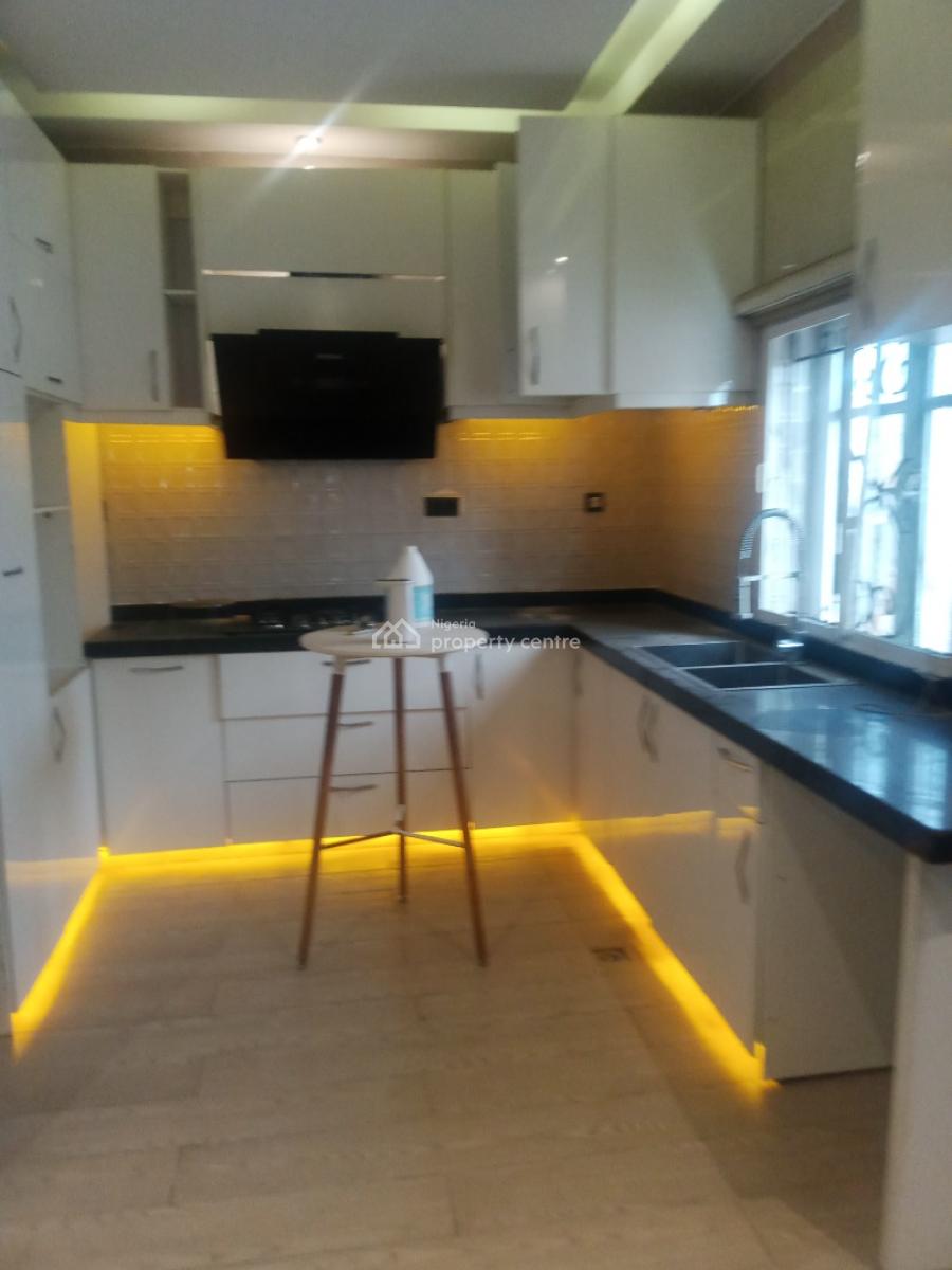 Well  Built 4 Bedroom Semi Detached Duplex, Bq and Ample Parking Space, Secured Mini Estate, Awoyaya, Ibeju Lekki, Lagos, Semi-detached Duplex for Sale