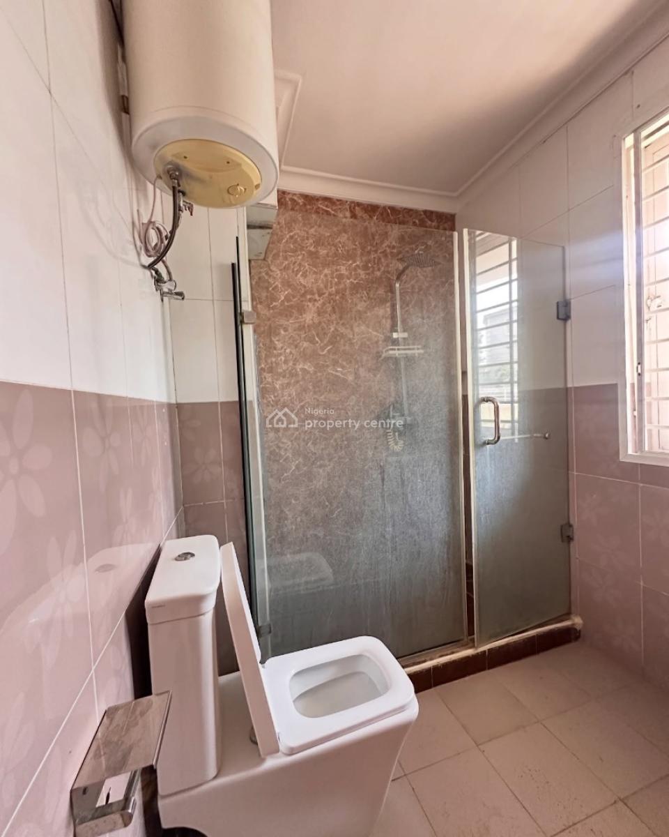 3 Bedroom Apartment with Pool and Gym, Lekki Phase 1, Lekki, Lagos, Flat / Apartment for Rent