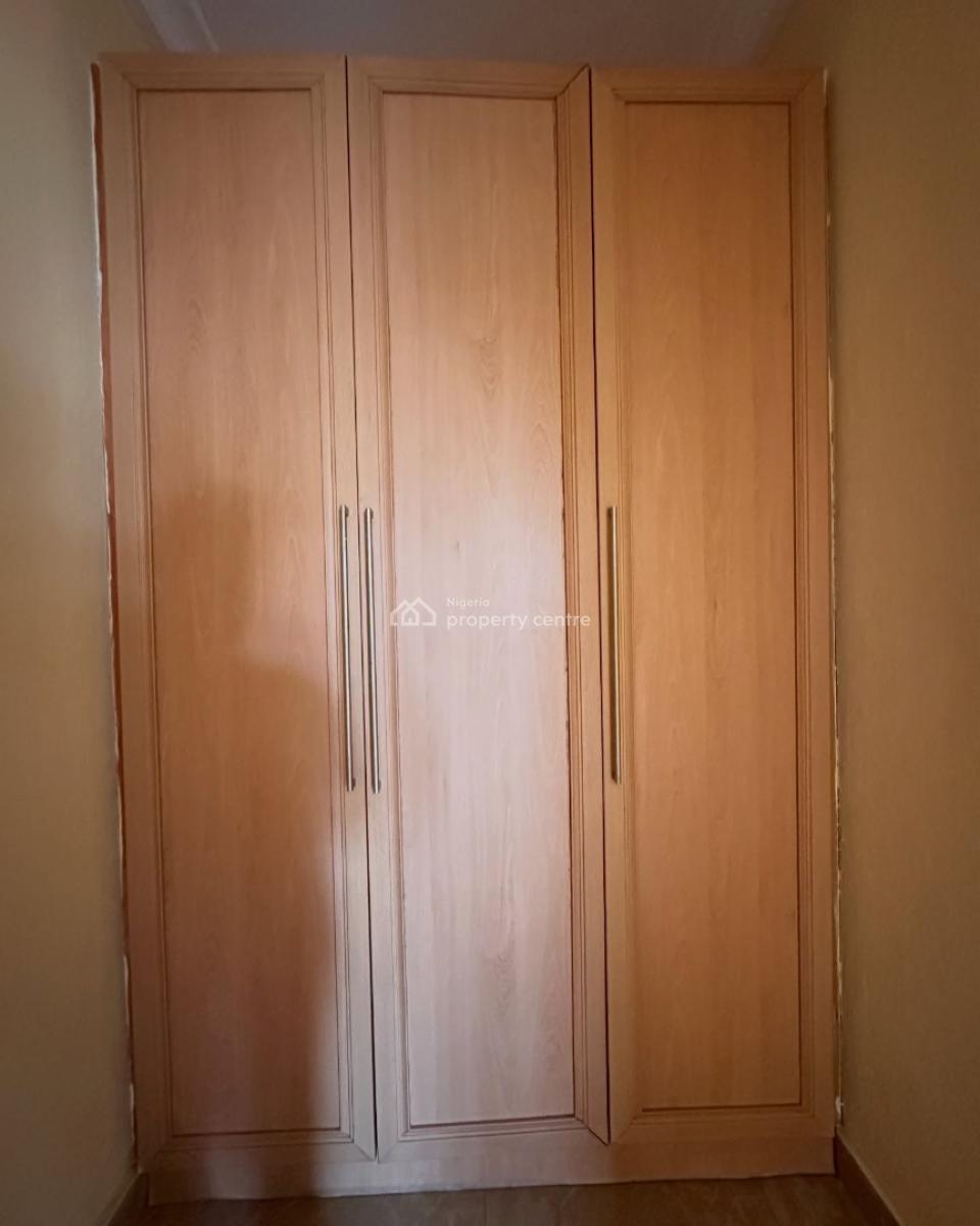 3 Bedroom Apartment with Pool and Gym, Lekki Phase 1, Lekki, Lagos, Flat / Apartment for Rent