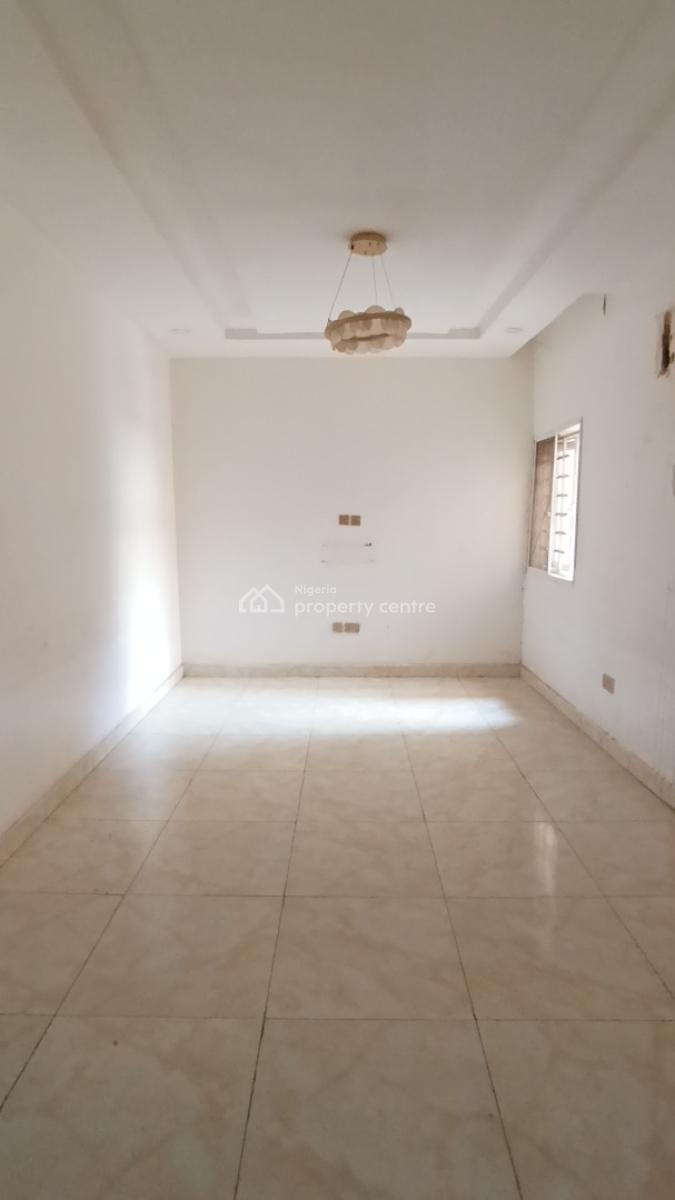 4bedroom Terrace Duplex with a Bq @utako, Very Nice Neighbourhood Tared Road Serene Neighborhood, Utako, Abuja, Terraced Duplex for Rent