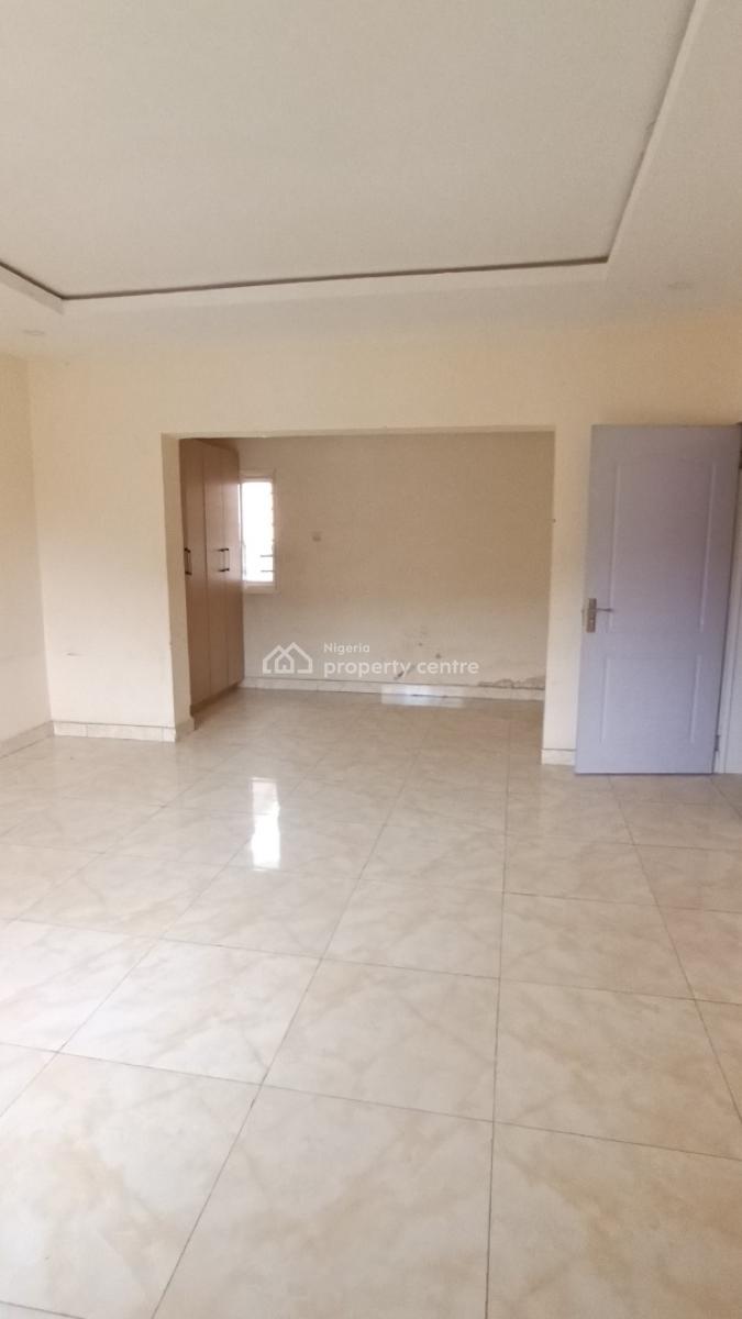 4bedroom Terrace Duplex with a Bq @utako, Very Nice Neighbourhood Tared Road Serene Neighborhood, Utako, Abuja, Terraced Duplex for Rent