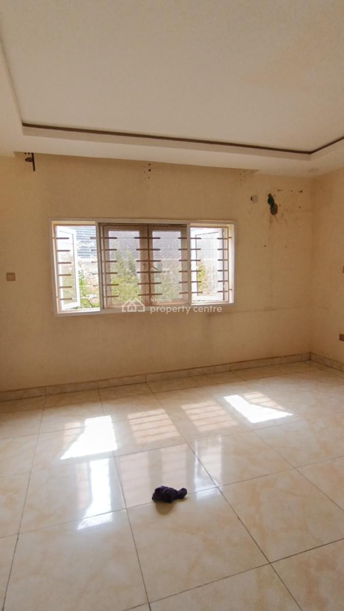 4bedroom Terrace Duplex with a Bq @utako, Very Nice Neighbourhood Tared Road Serene Neighborhood, Utako, Abuja, Terraced Duplex for Rent