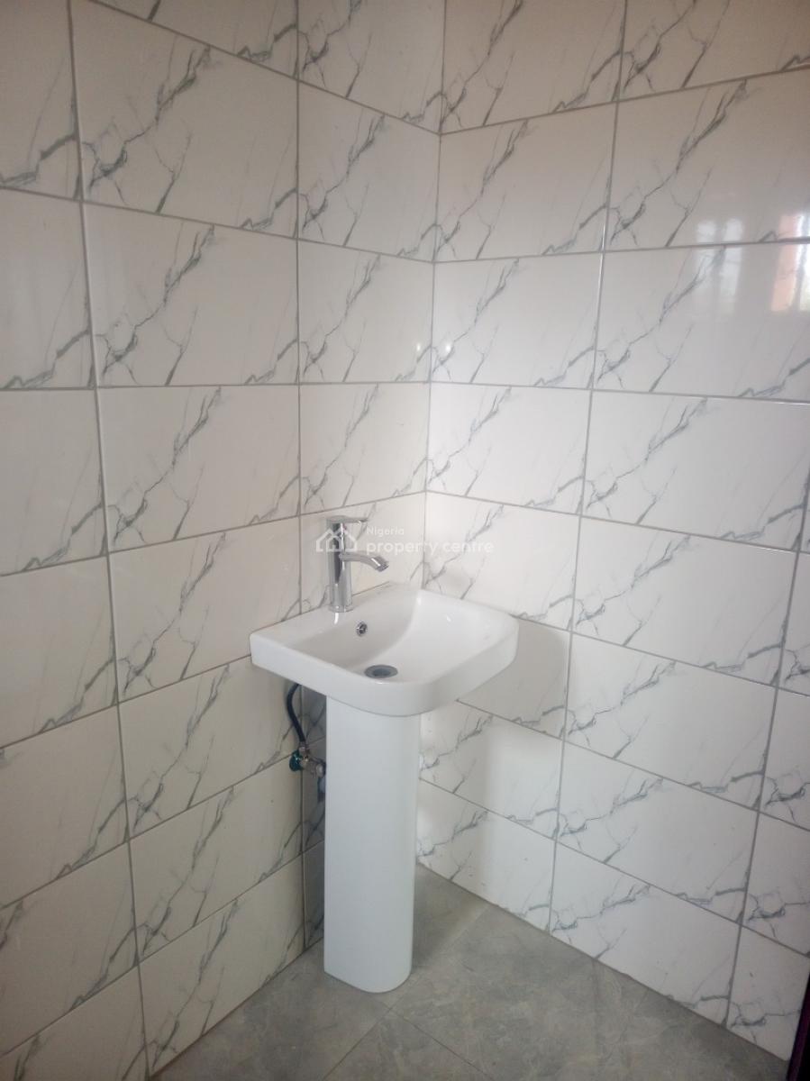 Newly Built 2 Bedroom Block of Flat, Gaduwa, Abuja, Flat / Apartment for Rent