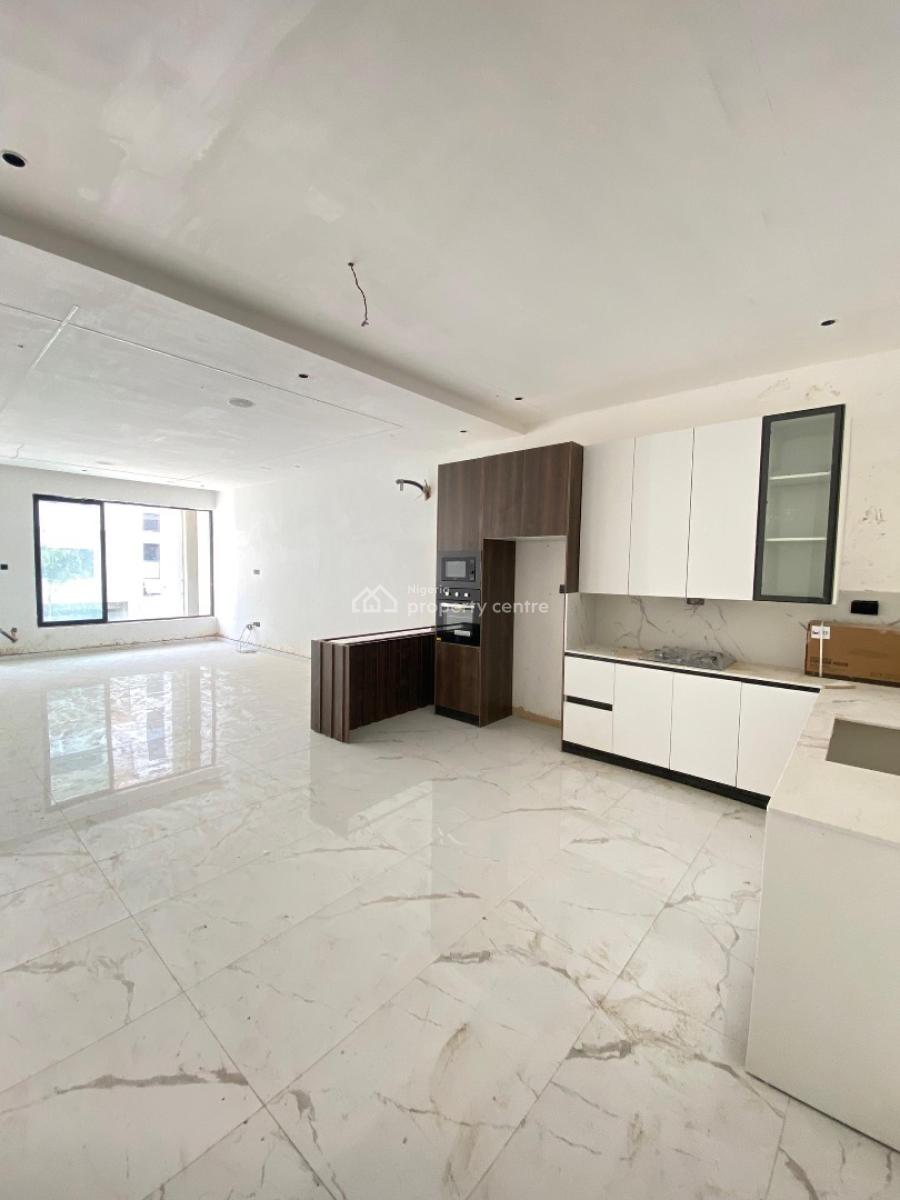 Amazing 2 Bedroom Apartment, Freedom Way, Lekki Phase 1, Lekki, Lagos, Flat / Apartment for Sale