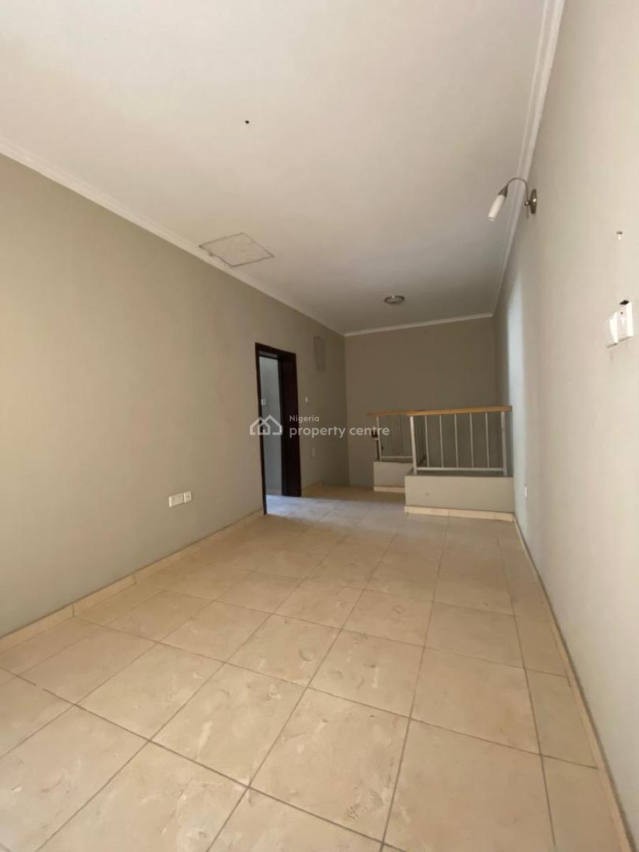 4 Bedroom Terrace House in a Serviced Estate, Alexander Quarters, Hope Ville Estate, Sangotedo, Ajah, Lagos, Terraced Duplex for Rent