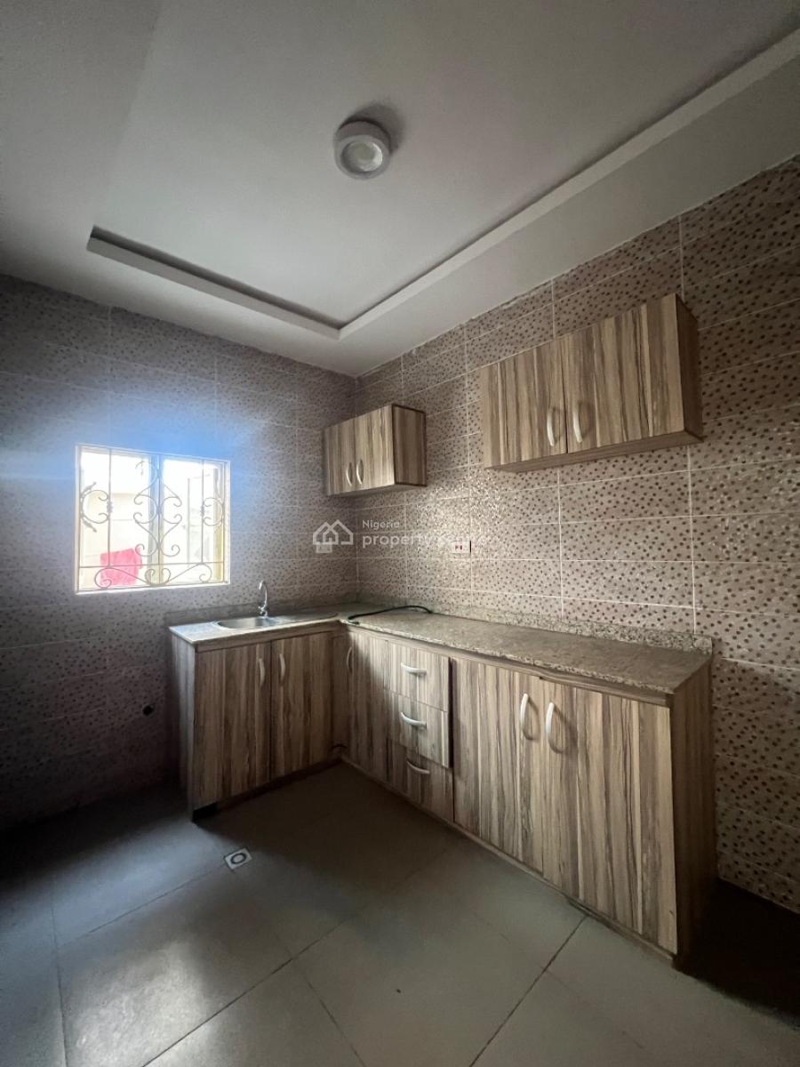 Standard 2 Bedroom Apartment in a Secured Neighborhood, Majek, Just After Sangotedo Shoperight, and Opposite Fara Park, Sangotedo, Ajah, Lagos, Flat / Apartment for Rent
