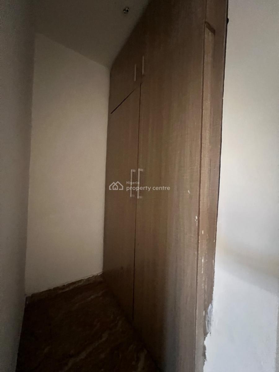 Standard 2 Bedroom Apartment in a Secured Neighborhood, Majek, Just After Sangotedo Shoperight, and Opposite Fara Park, Sangotedo, Ajah, Lagos, Flat / Apartment for Rent