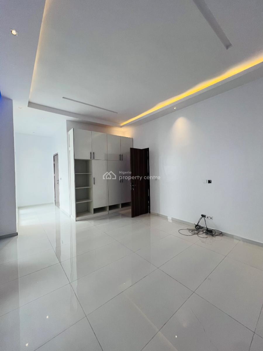 4 Bedroom & Bq Semi Detached, Ikota, Lekki, Lagos, Semi-detached Duplex for Sale