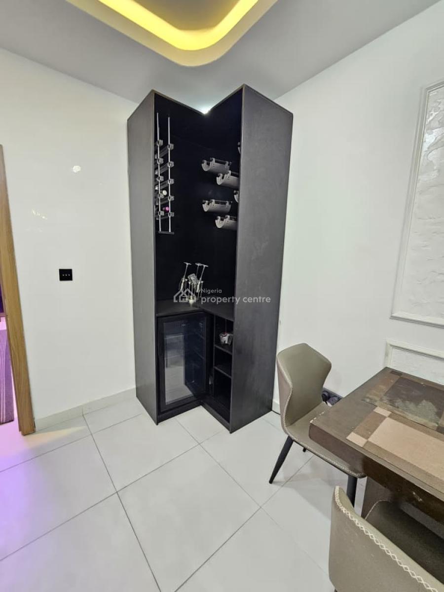 Fully Furnished 2 Bedroom Apartment, Lekki Phase 1, Lekki, Lagos, Flat / Apartment for Rent