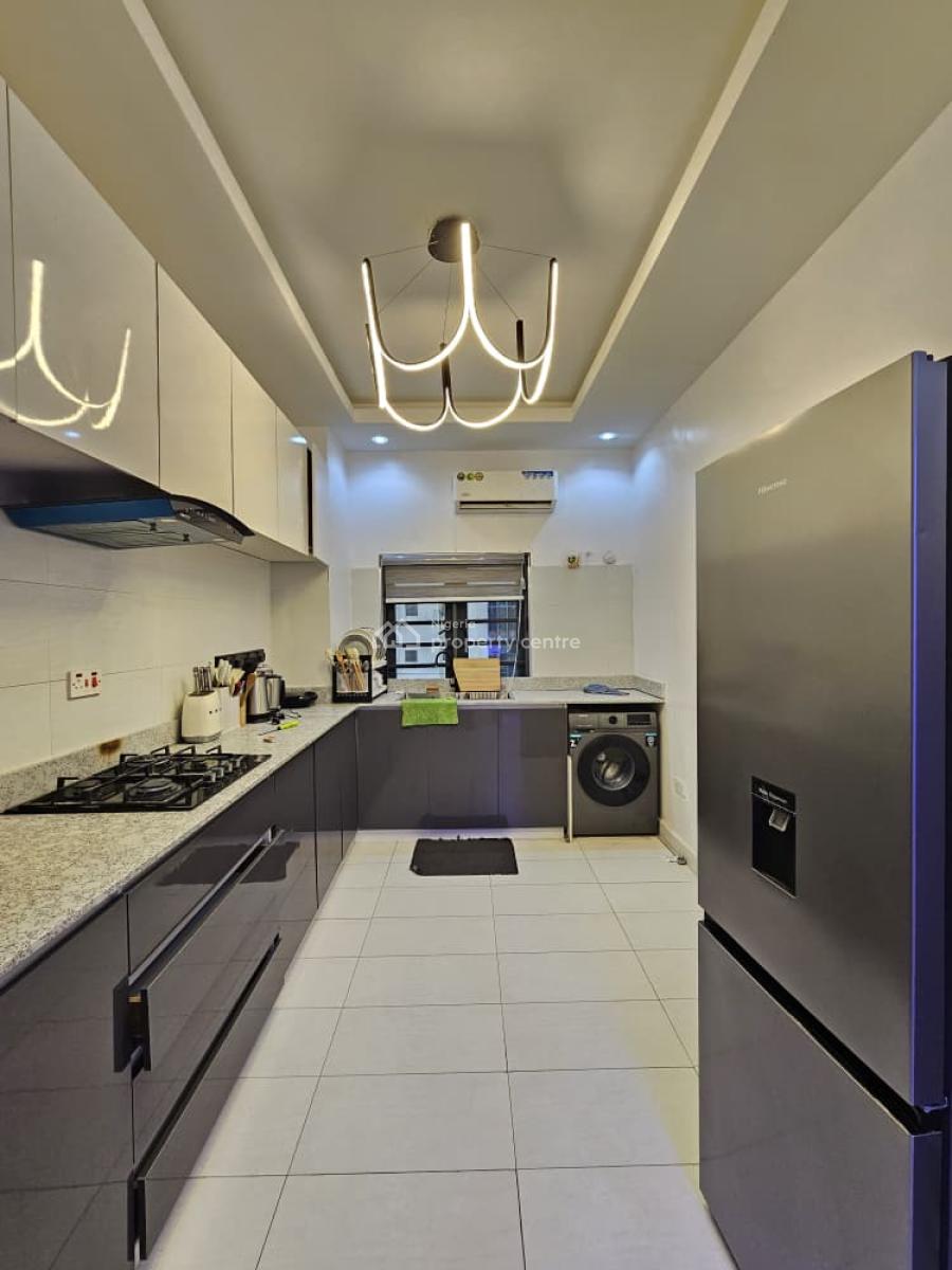 Fully Furnished 2 Bedroom Apartment, Lekki Phase 1, Lekki, Lagos, Flat / Apartment for Rent