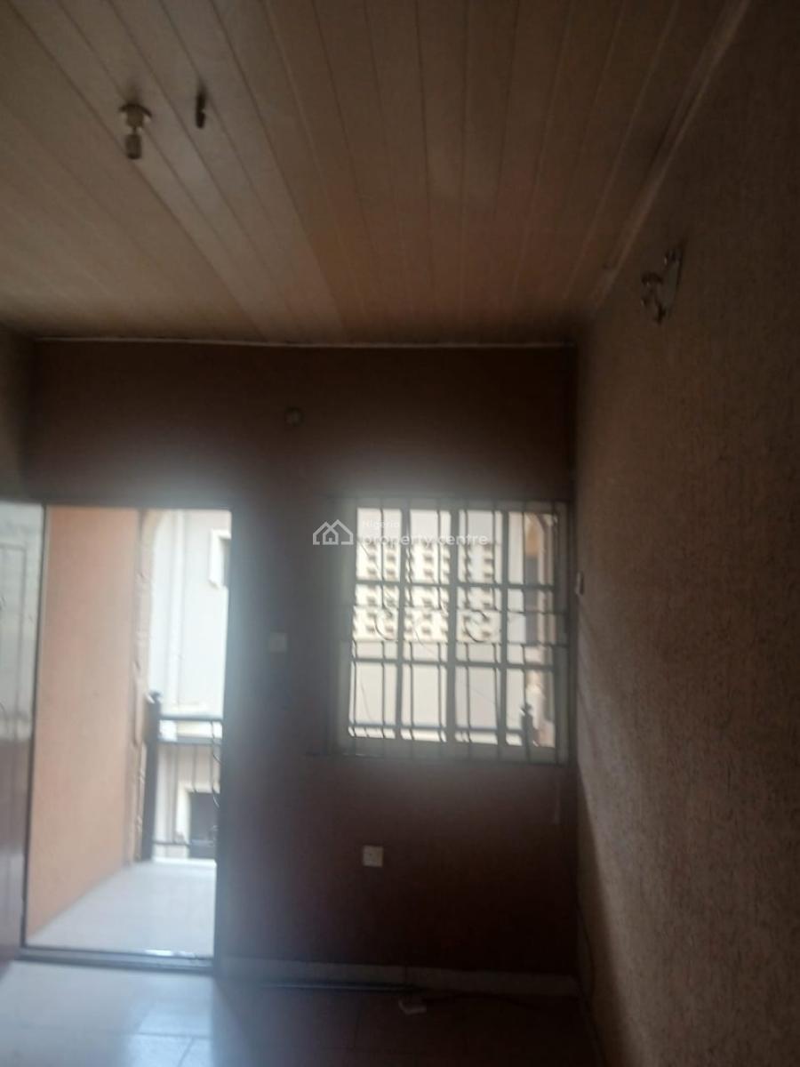 Spacious 3br, Gra Phase 1, Magodo, Lagos, Flat / Apartment for Rent