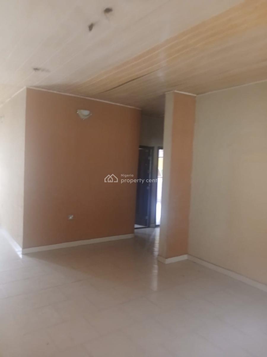 Spacious 3br, Gra Phase 1, Magodo, Lagos, Flat / Apartment for Rent