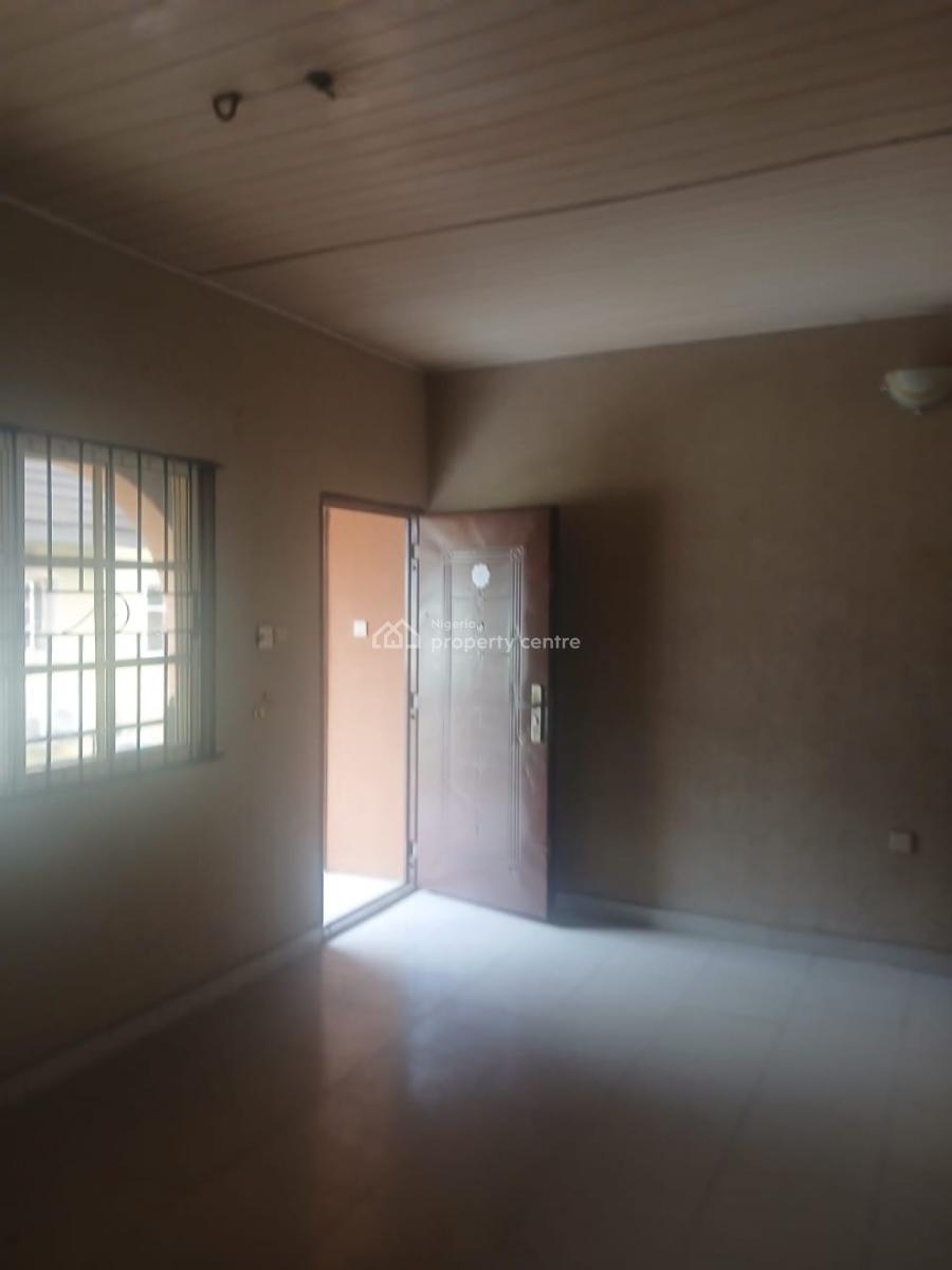 Spacious 3br, Gra Phase 1, Magodo, Lagos, Flat / Apartment for Rent