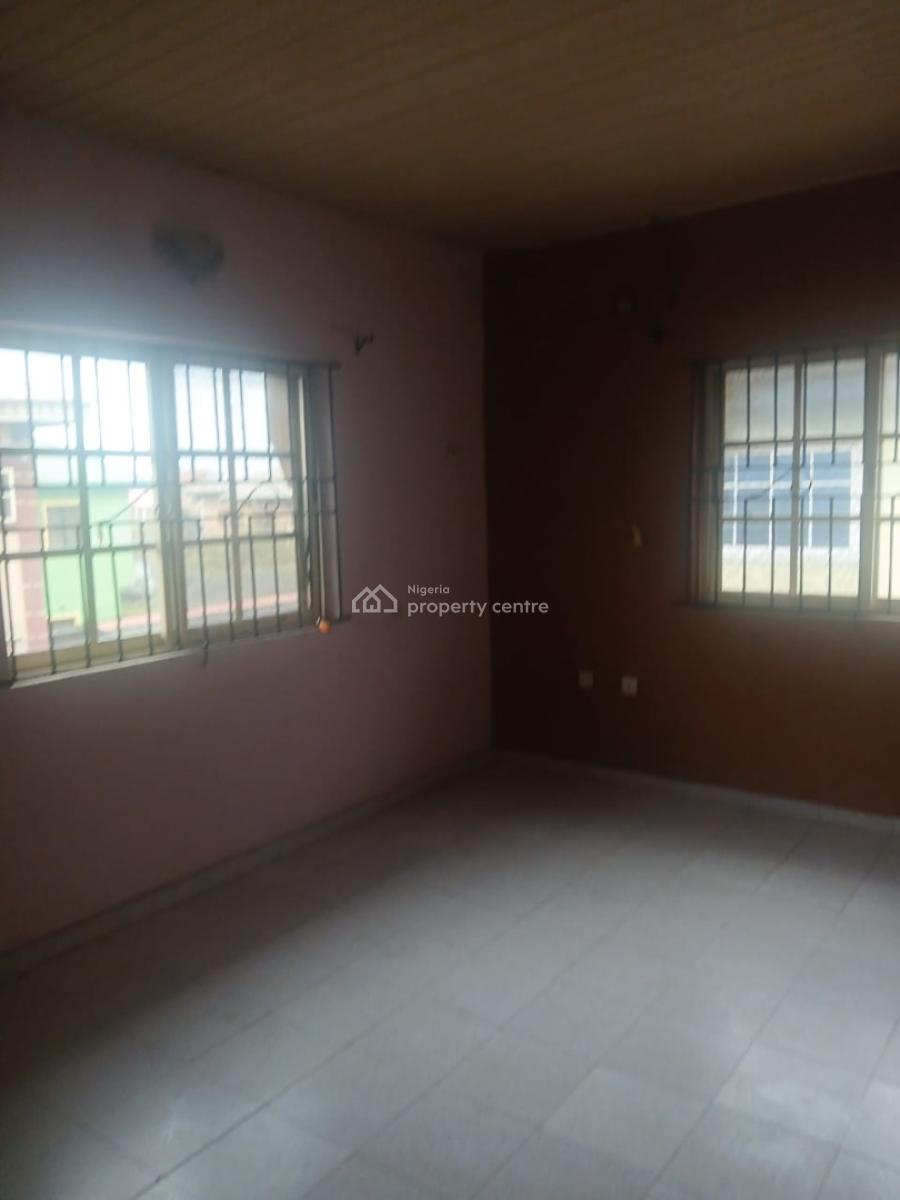 Spacious 3br, Gra Phase 1, Magodo, Lagos, Flat / Apartment for Rent