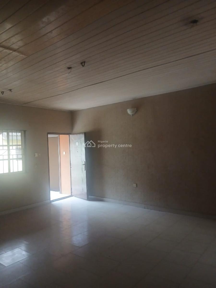 Spacious 3br, Gra Phase 1, Magodo, Lagos, Flat / Apartment for Rent