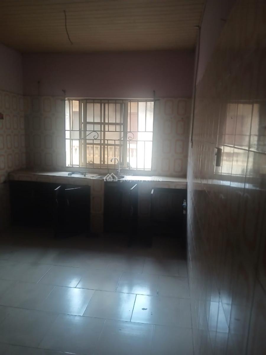 Spacious 3br, Gra Phase 1, Magodo, Lagos, Flat / Apartment for Rent