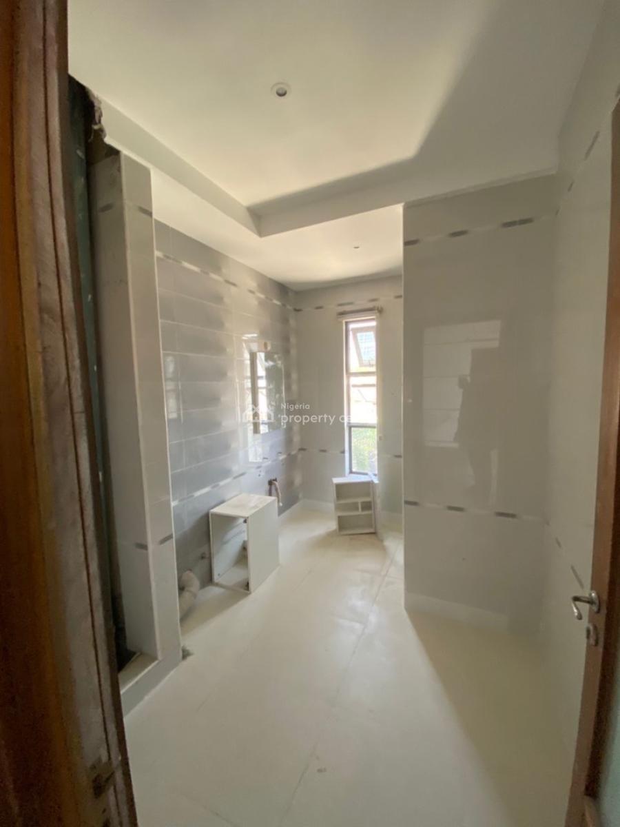 4bedroom Townhouse with Spacious Bq., Phase 1, Lekki, Lagos, Terraced Duplex for Rent