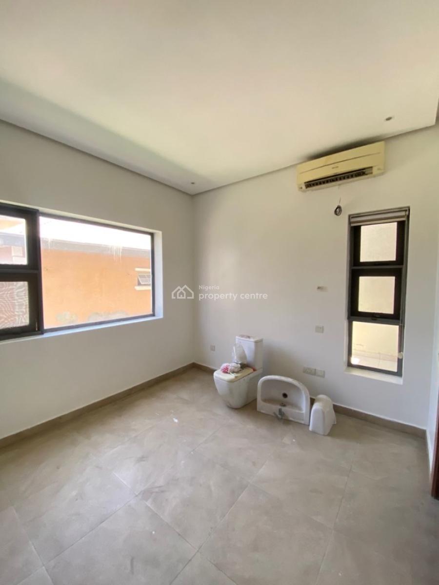 4bedroom Townhouse with Spacious Bq., Phase 1, Lekki, Lagos, Terraced Duplex for Rent